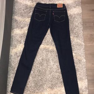 Levi 711 skinny jeans